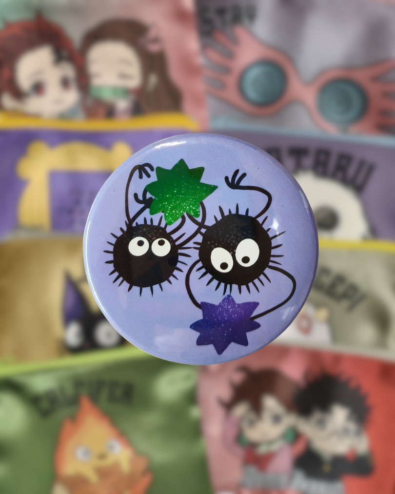 Spilla glossy (Susuwatari) - Fatto a mano 32 mm (Copia)