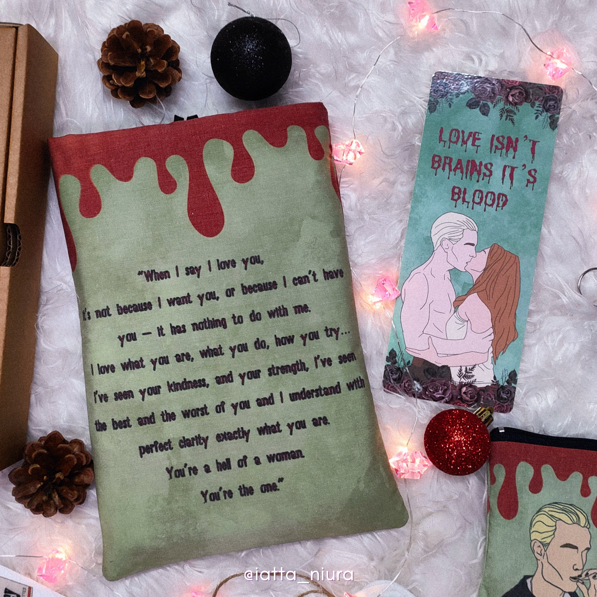 Segnalibro plastificato artigianale con vampiro ribelle stile serie tv 